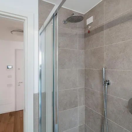 Cozy Joivy 3 With Parking * Como