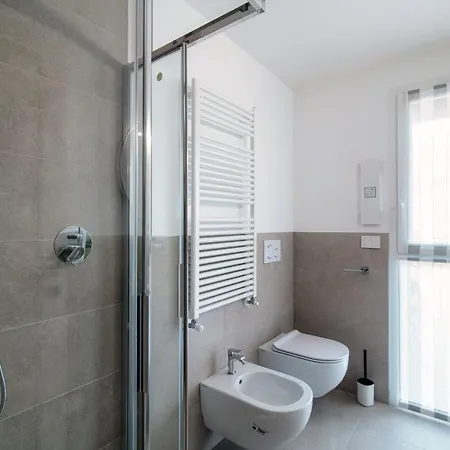 Cozy Joivy 3 With Parking Apartman Como