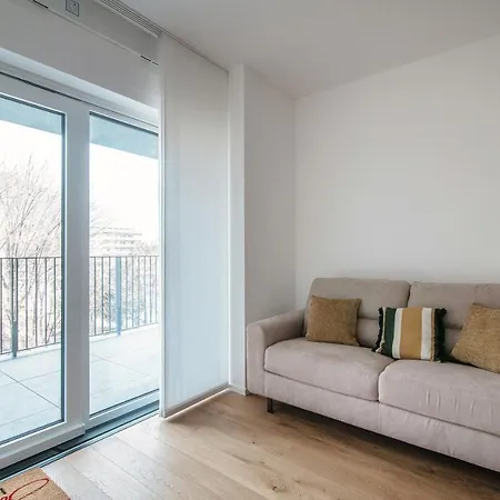 Cozy Joivy 3 With Parking * Como